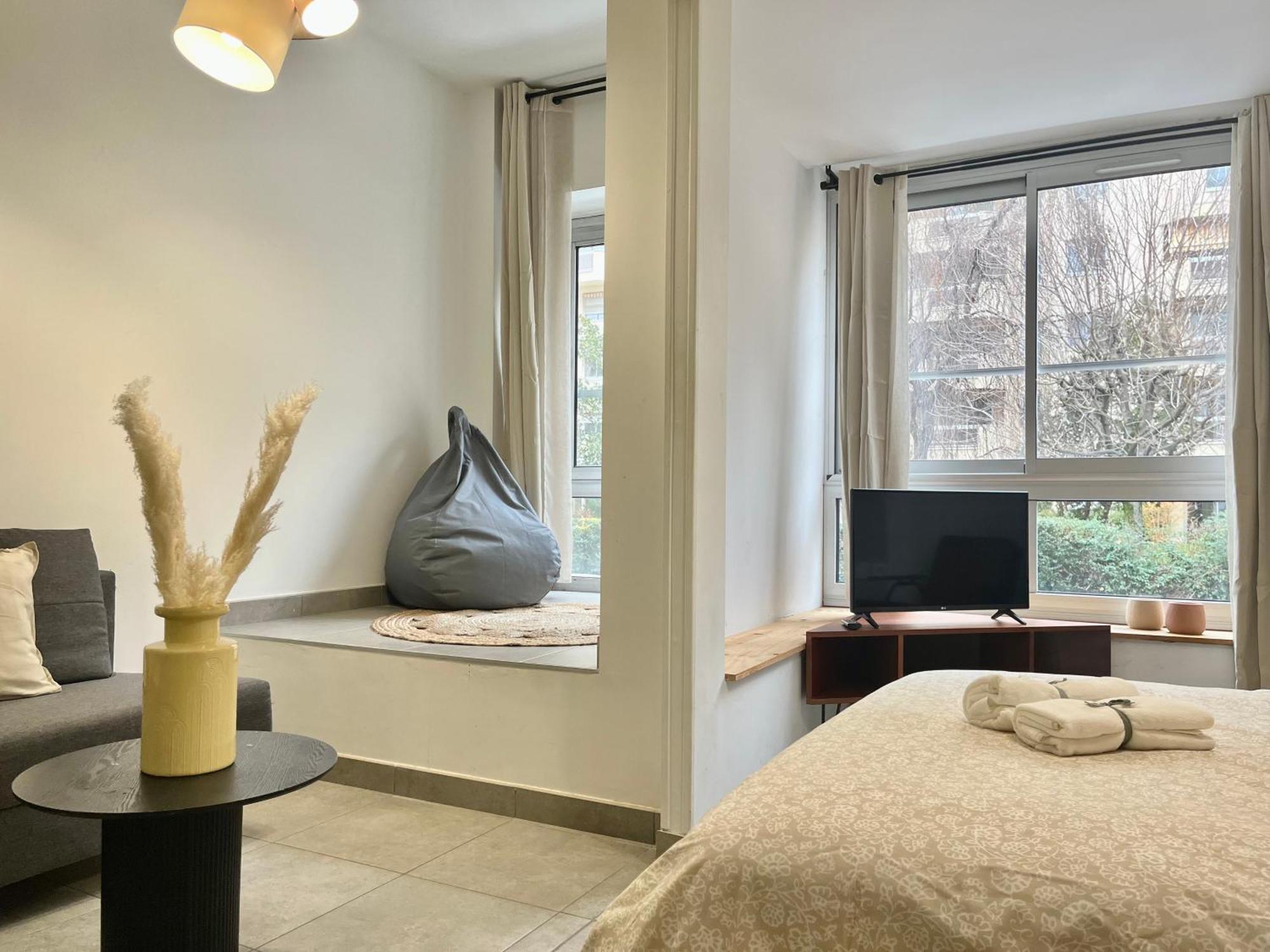Suite Danbury Λυών Εξωτερικό φωτογραφία