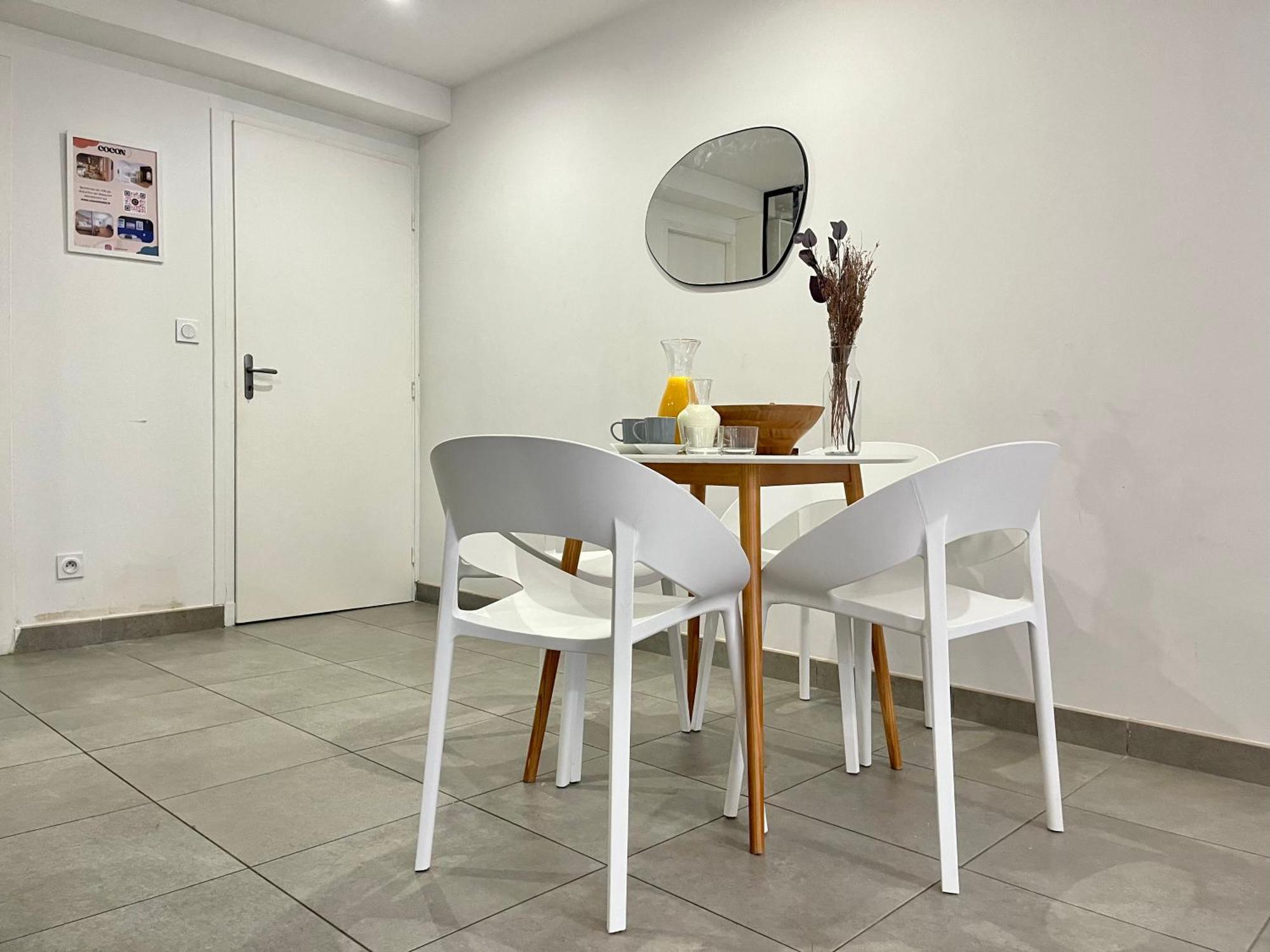 Suite Danbury Λυών Εξωτερικό φωτογραφία